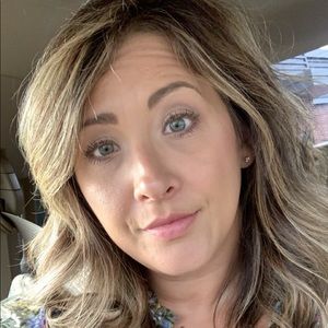 Meet your Posher, Brandi